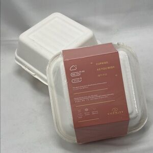 NWT Cupkiss Set of Two Adhesive Clear Cups/ Nipple Covers